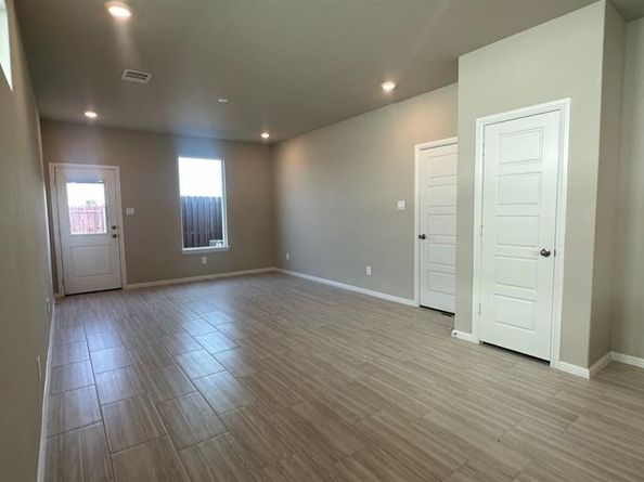 3148  PECAN FARM Lane , Fort Worth Texas 76140