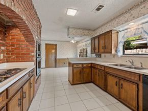1401  Limetree Lane , Irving Texas 75061