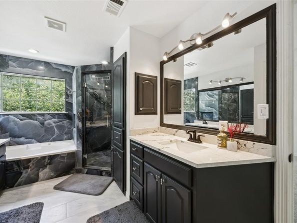 1085  Leisure Lane , Irving Texas 75063