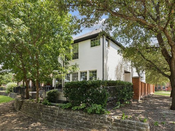 1085  Leisure Lane , Irving Texas 75063