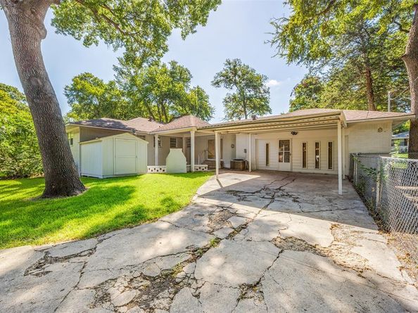 545  Hillvale Drive , Dallas Texas 75241