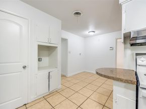545  Hillvale Drive , Dallas Texas 75241