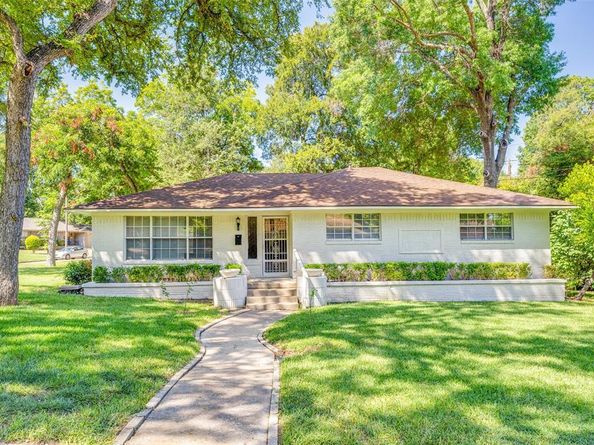 545  Hillvale Drive , Dallas Texas 75241