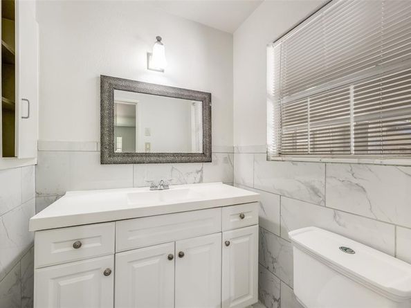 545  Hillvale Drive , Dallas Texas 75241