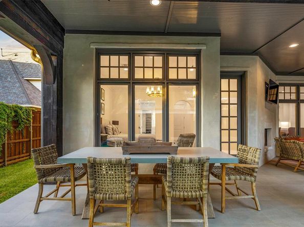 6428  Tulip Lane , Dallas Texas 75230