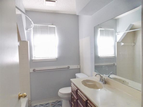 1209  Juniper Lane , Benbrook Texas 76126