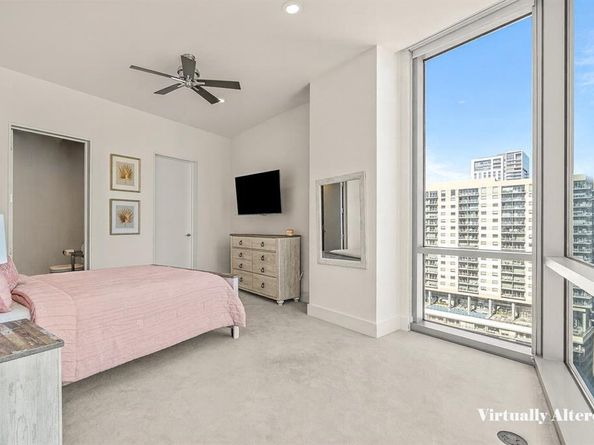 2200  Victory Avenue  1702, Dallas Texas 75219