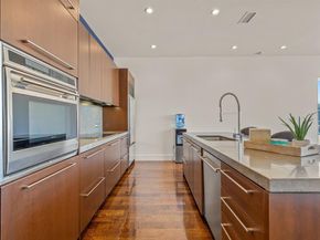 2200  Victory Avenue  1702, Dallas Texas 75219