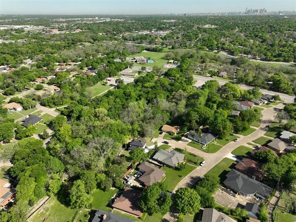 974  Woodacre Drive , Dallas Texas 75241