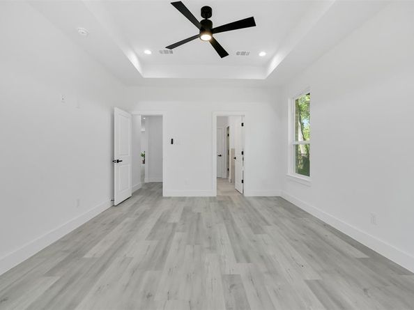 974  Woodacre Drive , Dallas Texas 75241