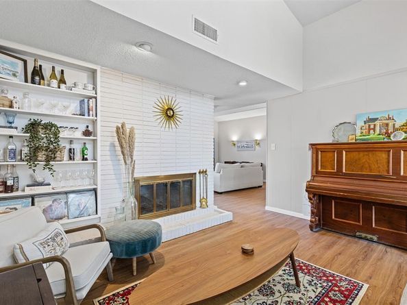 6157  Whitman Avenue , Fort Worth Texas 76133