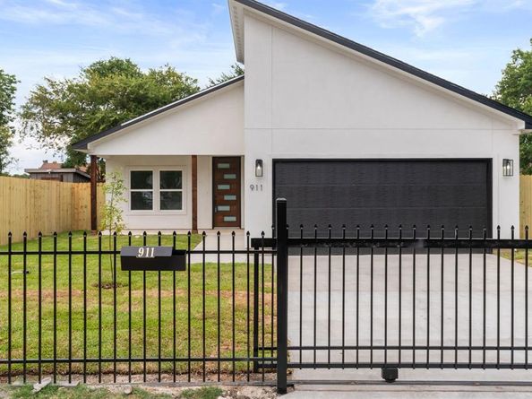 911  18th Street , Dallas Texas 75216