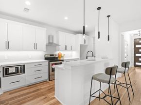 911  18th Street , Dallas Texas 75216