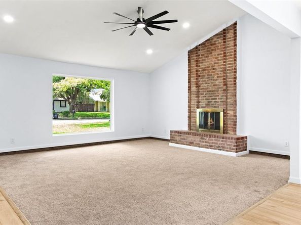 2925  Brookcrest Drive , Garland Texas 75040