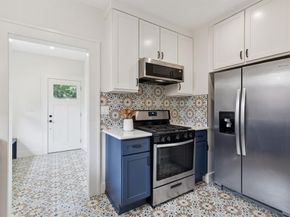 914  Grandview Avenue , Dallas Texas 75223