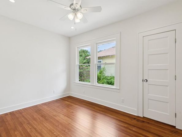 914  Grandview Avenue , Dallas Texas 75223