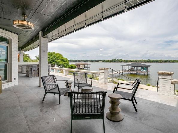 1917  Spinnaker Lane , Azle Texas 76020