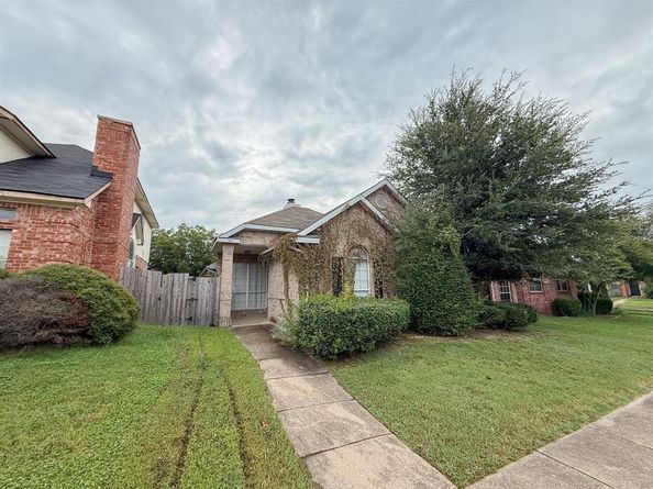 920  Mossberg Lane , Mesquite Texas 75181