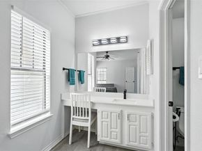 3105  San Jacinto Street  205, Dallas Texas 75204