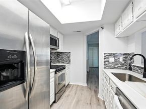 3105  San Jacinto Street  205, Dallas Texas 75204