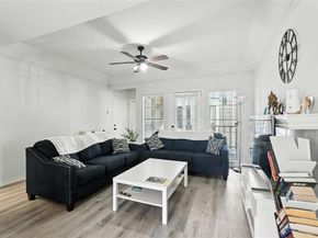 3105  San Jacinto Street  205, Dallas Texas 75204