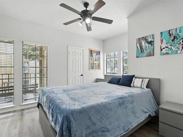 3105  San Jacinto Street  205, Dallas Texas 75204