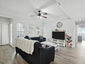 3105  San Jacinto Street  205, Dallas Texas 75204