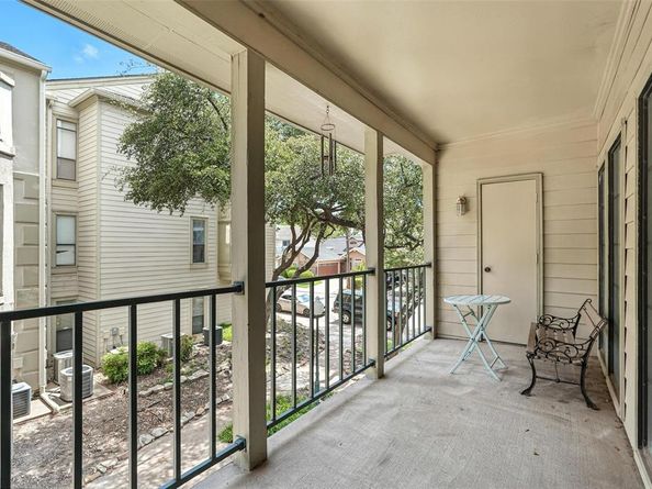 3105  San Jacinto Street  205, Dallas Texas 75204