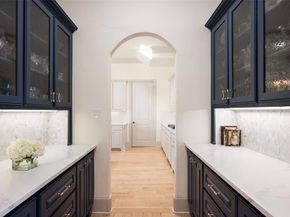 6504  Joyce Way , Dallas Texas 75225
