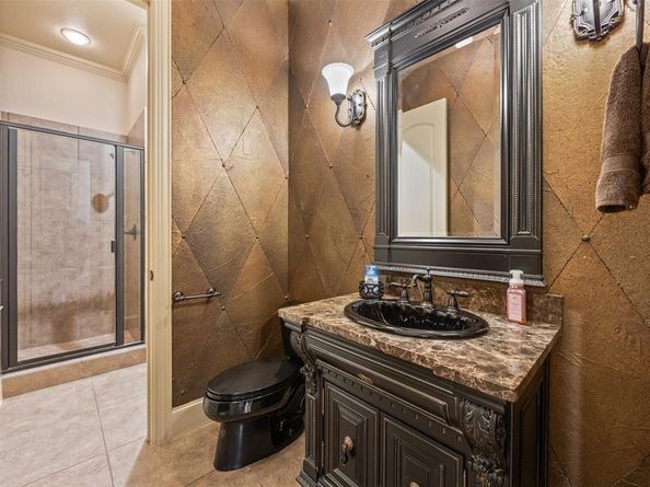 3225  Glade Pointe Court , Hurst Texas 76054