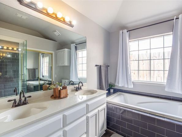 3307  Renaissance Drive , Dallas Texas 75287