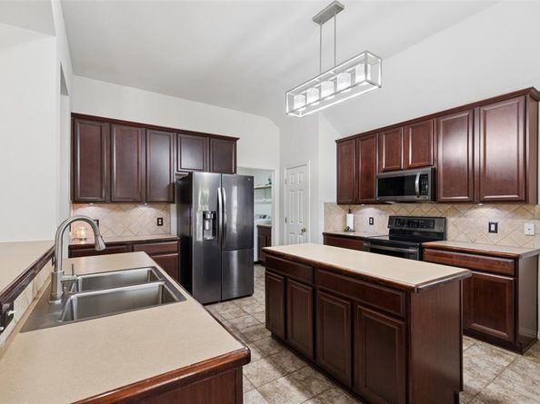 4416  Mallow Oak Drive , Fort Worth Texas 76123