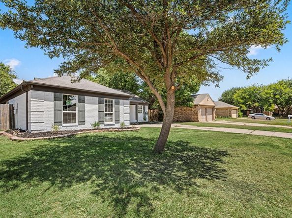 7008  Shadow Bend Drive , Fort Worth Texas 76137
