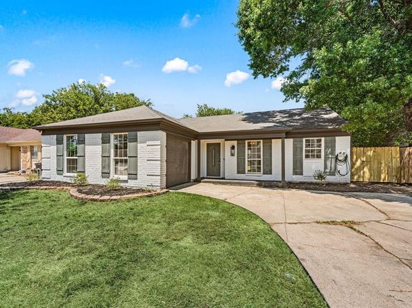 7008  Shadow Bend Drive , Fort Worth Texas 76137