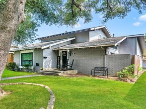 1433  Forestglen Drive , Lewisville Texas 75067