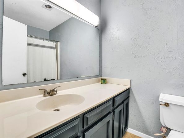 1433  Forestglen Drive , Lewisville Texas 75067