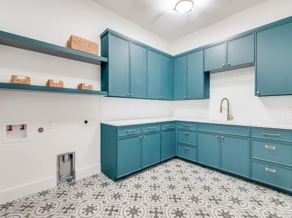 10641  Larchfield Lane , Dallas Texas 75238