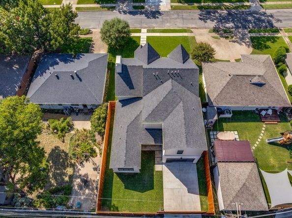 10641  Larchfield Lane , Dallas Texas 75238