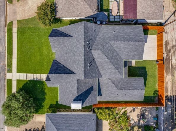 10641  Larchfield Lane , Dallas Texas 75238