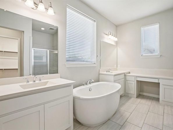 1573  William Way , Irving Texas 75063