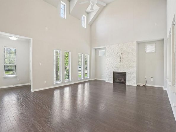 1573  William Way , Irving Texas 75063