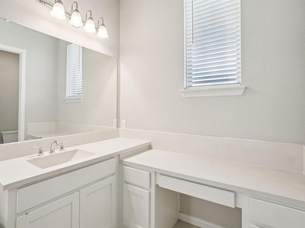 1573  William Way , Irving Texas 75063