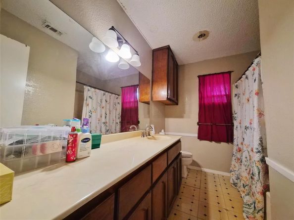 3529  Kelvin Avenue , Fort Worth Texas 76133