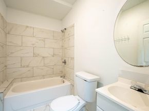 1623  Fresno Street , Dallas Texas 75217