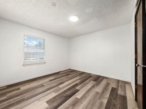 1623  Fresno Street , Dallas Texas 75217