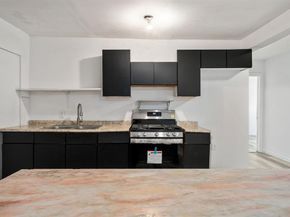 1623  Fresno Street , Dallas Texas 75217