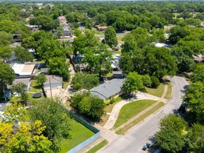 1623  Fresno Street , Dallas Texas 75217