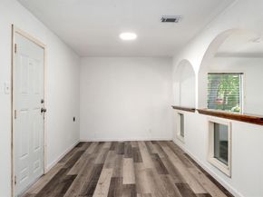 1623  Fresno Street , Dallas Texas 75217