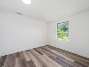 1623  Fresno Street , Dallas Texas 75217