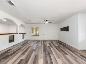 1623  Fresno Street , Dallas Texas 75217